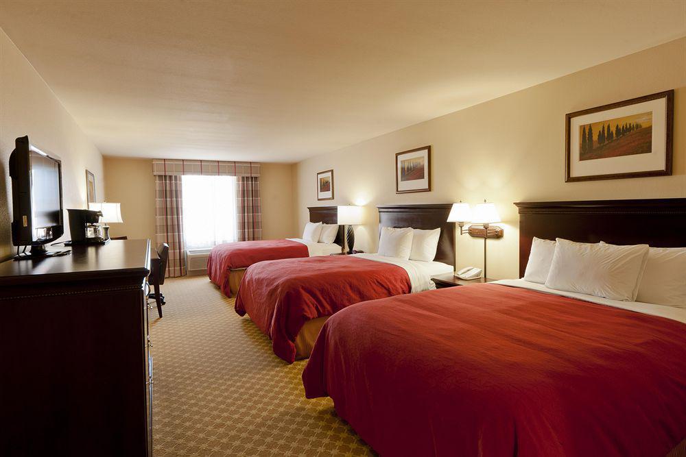 Holiday Inn & Suites - Barstow By Ihg Oda fotoğraf